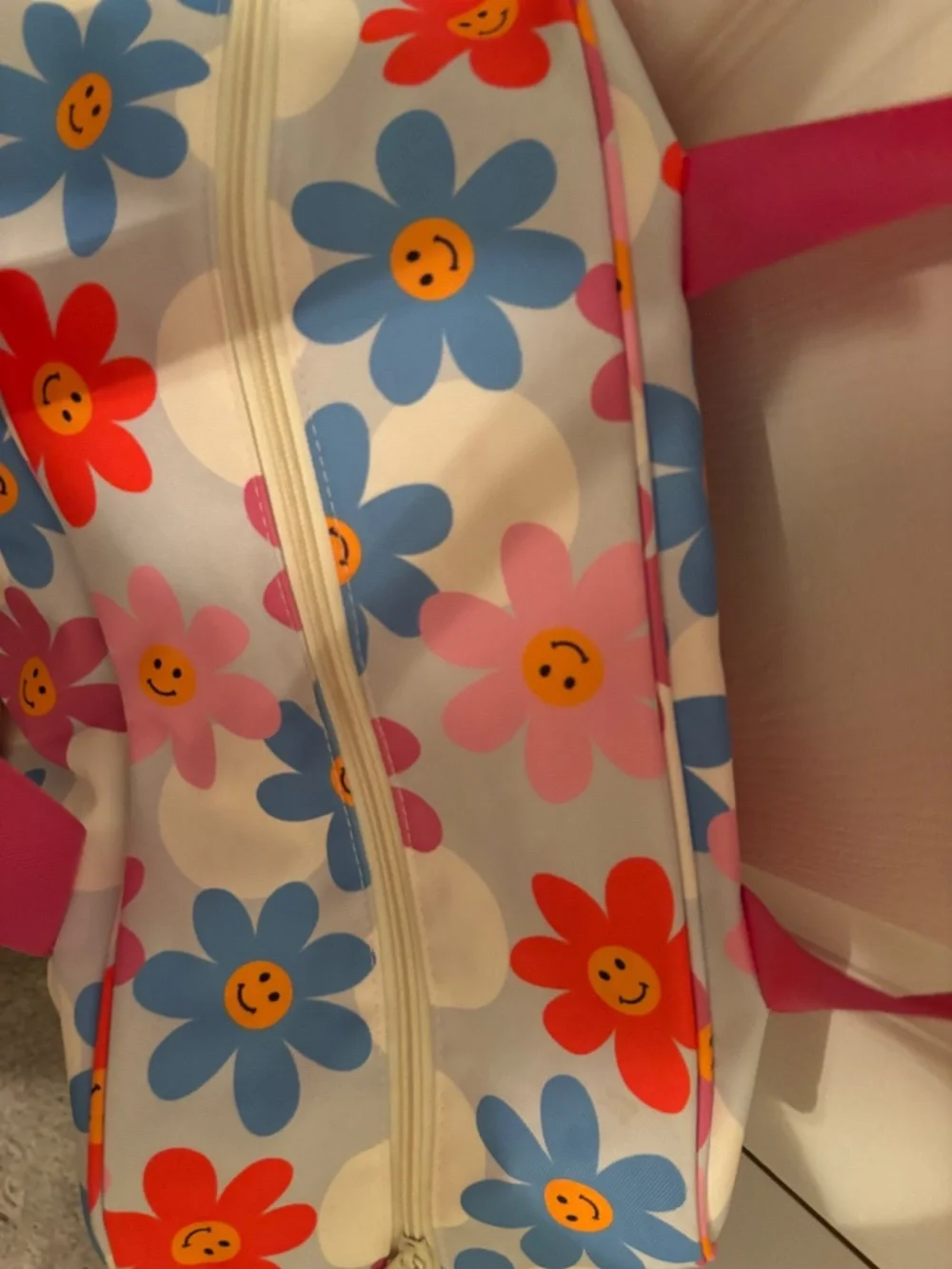 STATE duffle daisy